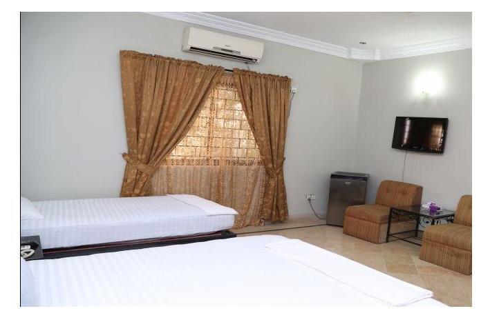Luxury Inn Karachi Exterior photo