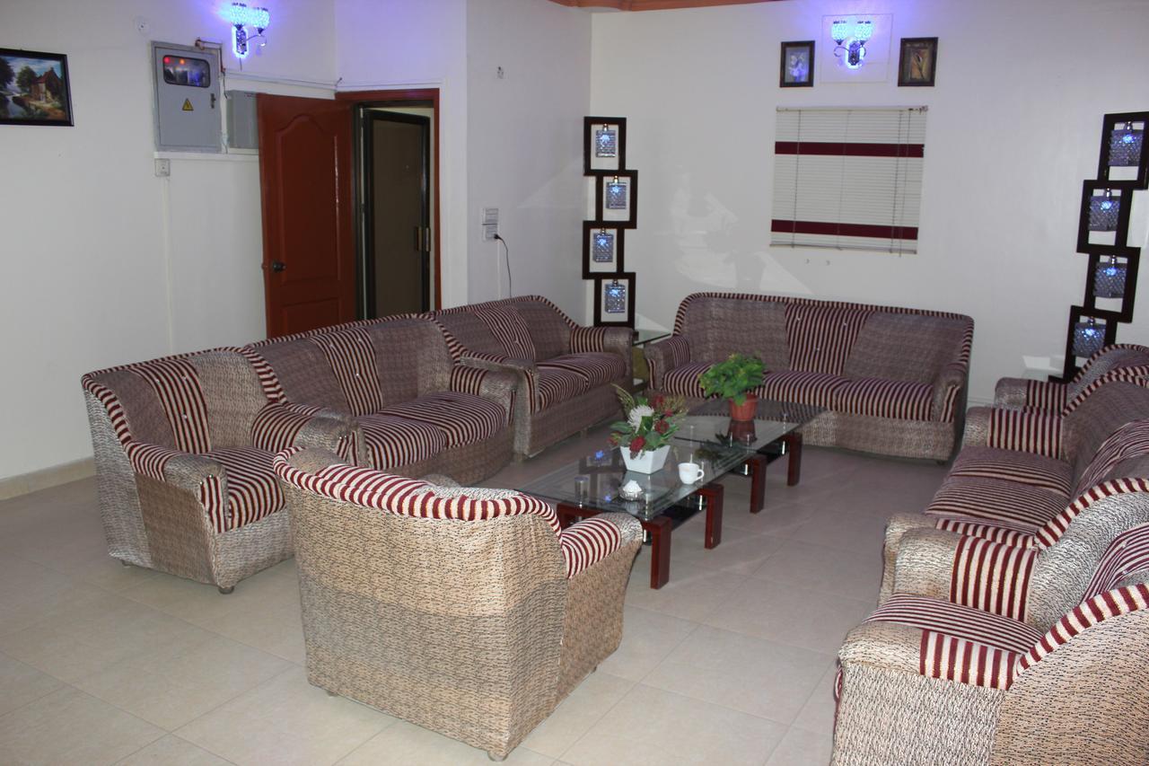 Luxury Inn Karachi Exterior photo
